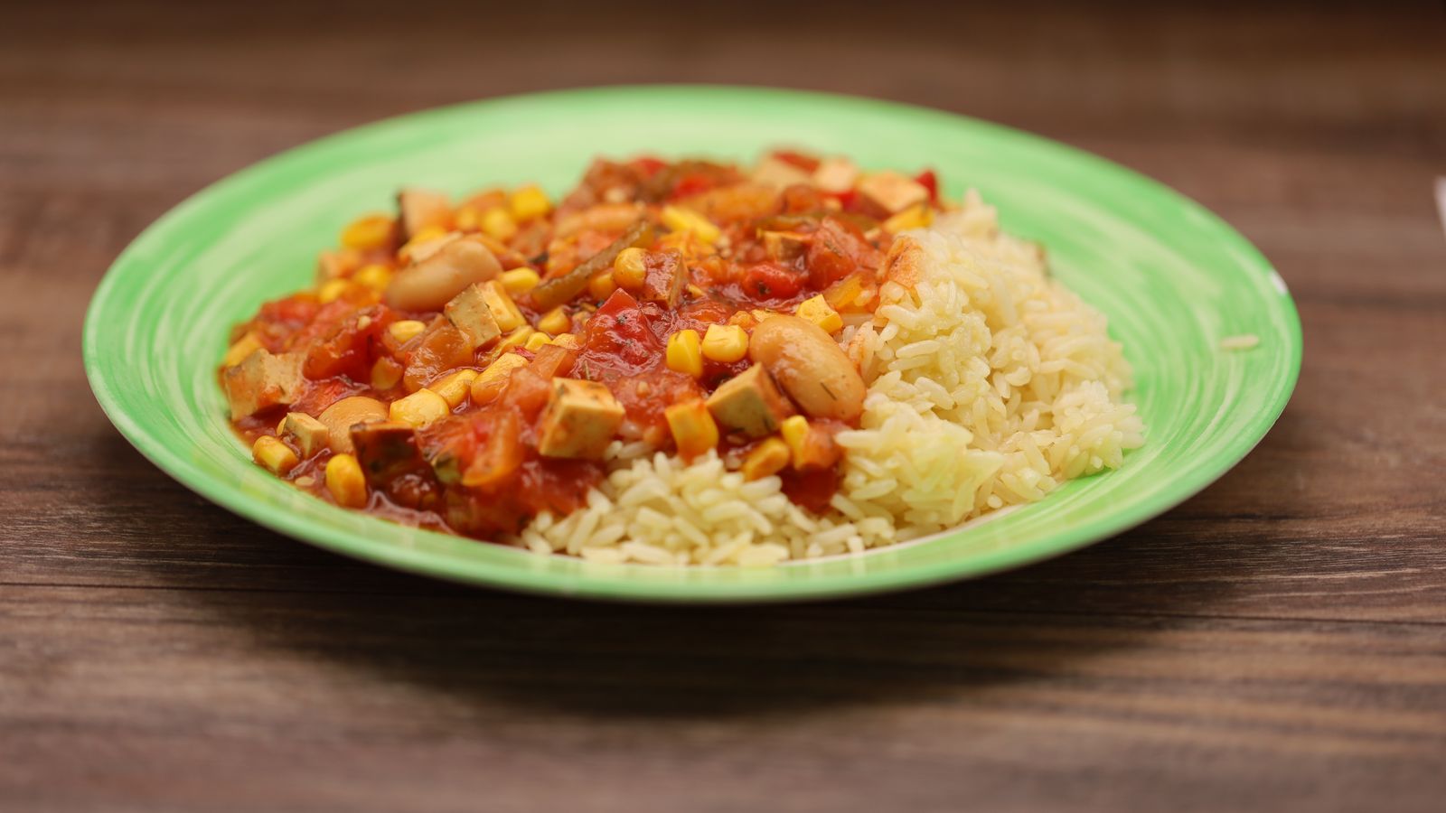 Chili sin carne from soybeans